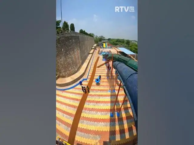 Video thumbnail for Tunnel Twister WATER SLIDE at Escape Water Park #waterpark #shorts