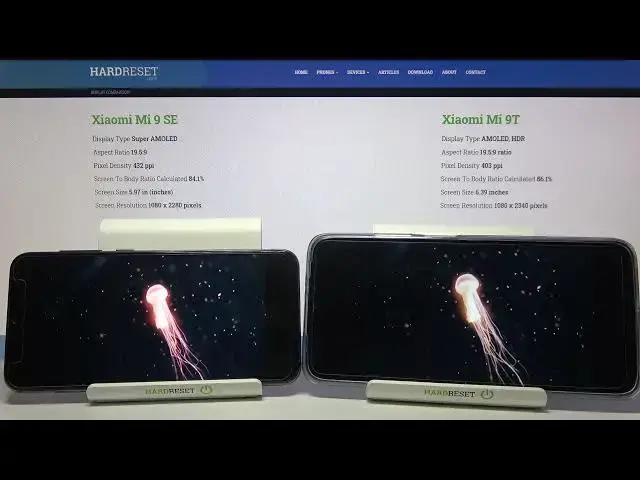 Video thumbnail for Xiaomi Mi 9 SE vs Xiaomi Mi 9T -  Which Xiaomi Have Better Display?!