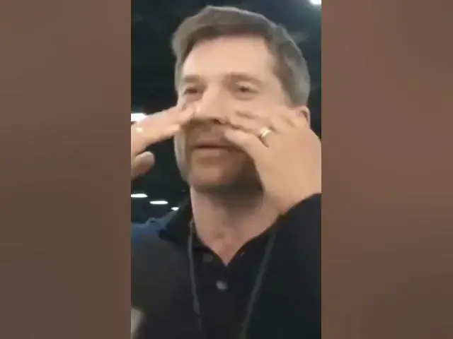 Video thumbnail for What did Jamie Lannister (Nikolaj Coster-Waldau) see at Comic-Con? #gameofthrones #comiccon #got