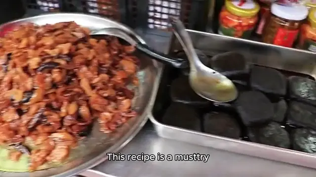 Video thumbnail for Buffalo chicken pizza recipe