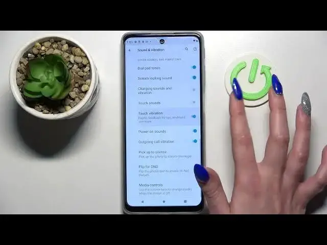 'Video thumbnail for How to enter vibration settings on your Motorola Moto G51 / Change vibration pattern on Moto G51'