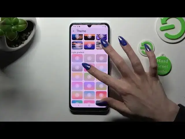 Video thumbnail for How to Change and Customize Keyboard Theme on Vivo V21e - Gboard