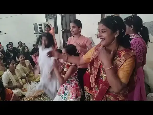 Video thumbnail for एकदम मस्त डांस और भजन #happy_lokgeet #viral #डांस #topbhajan #bhaktisadhna