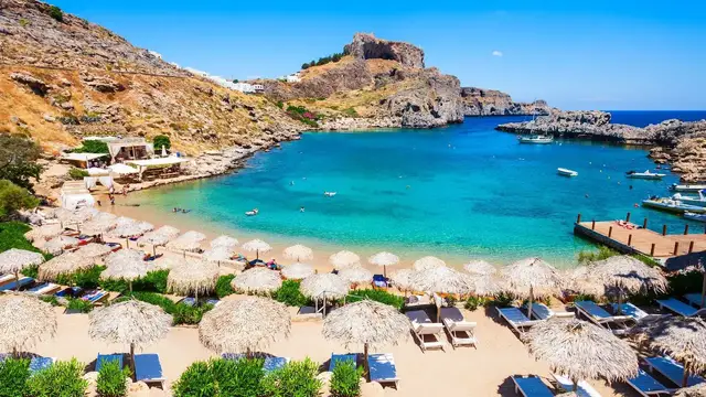 Video thumbnail for Bikini Beach Greece: video blog