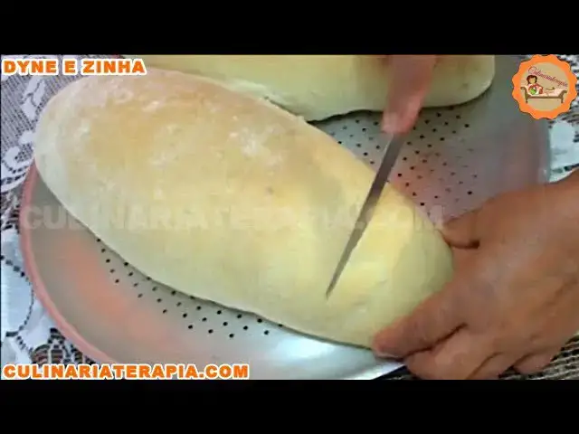 Video thumbnail for Pão Francês Caseiro Simples Sem Lactose e Sem Ovos