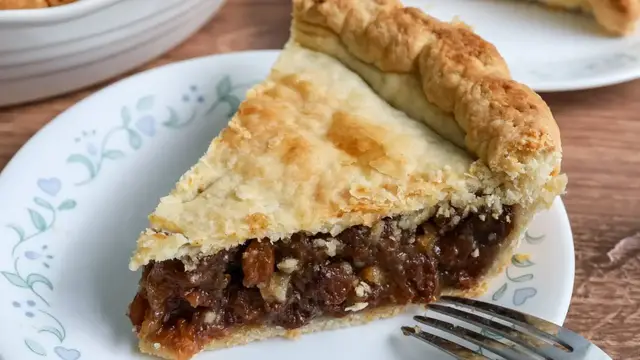 'Video thumbnail for Classic Raisin Pie Recipe'