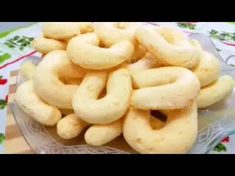 Video thumbnail for Biscoito Mineiro de Polvilho Assado, Biscoitinho Pão de Queijo Fácil