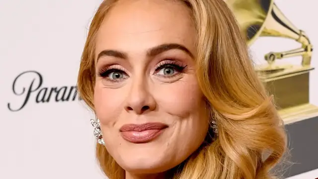 'Video thumbnail for Celebs Who Look Extremely Different Without Makeup On'