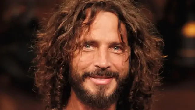 Video thumbnail for The Last Known Phone Calls These Celebs Made Before They Died