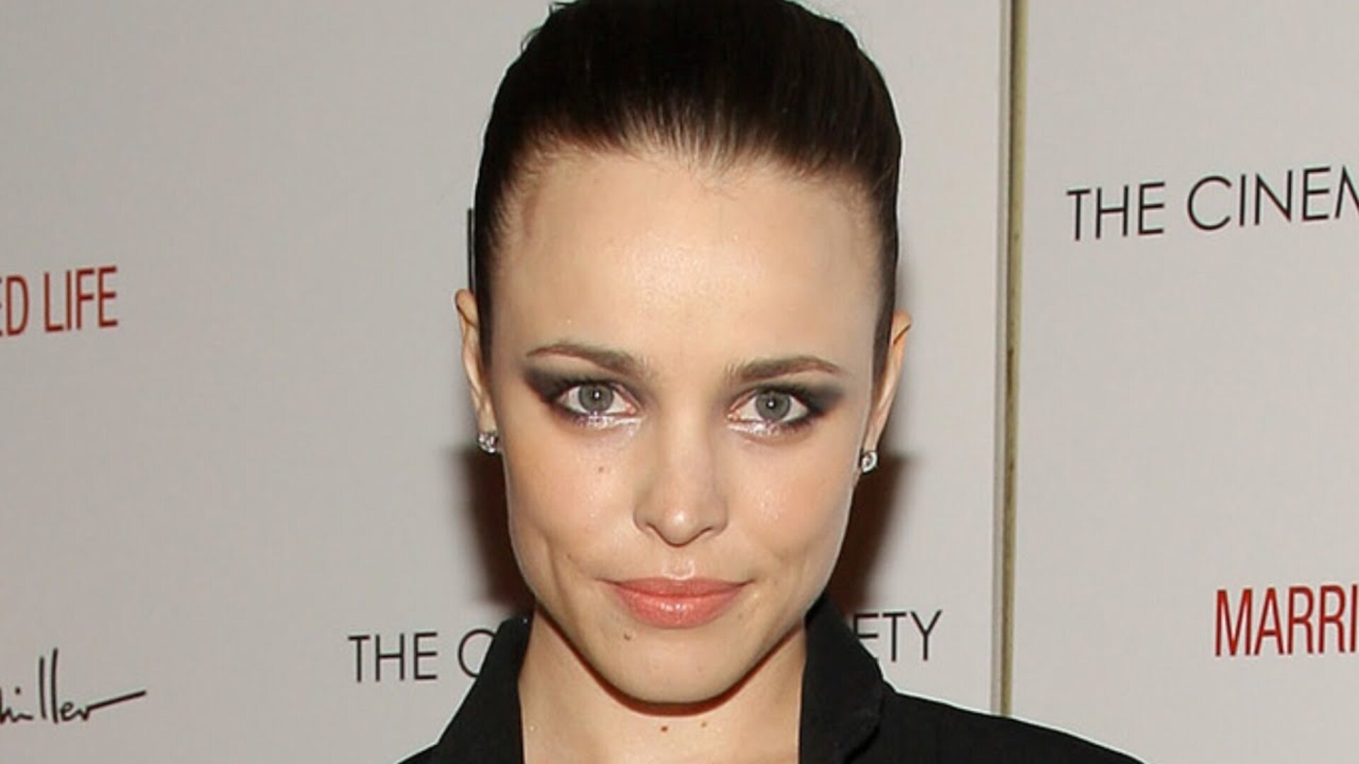 Video thumbnail for Rachel McAdams' Transformation Is Seriously Turning Heads