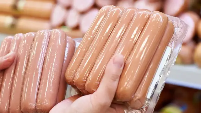 Video thumbnail for The Biggest Hot Dog Recalls In US History
