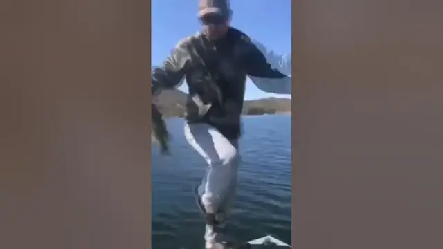 Video thumbnail for Gordon Ramsay Reacts to Fishing Fails 6 #gordonramsay #fishingfails #wheresthelambsauce