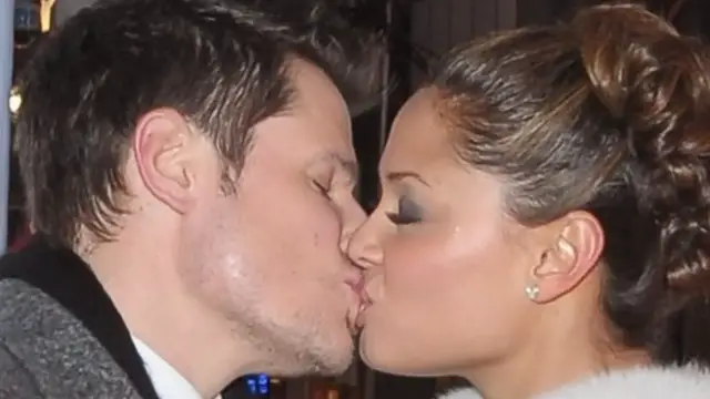 Video thumbnail for Strange Things About Nick Lachey's Marriage
