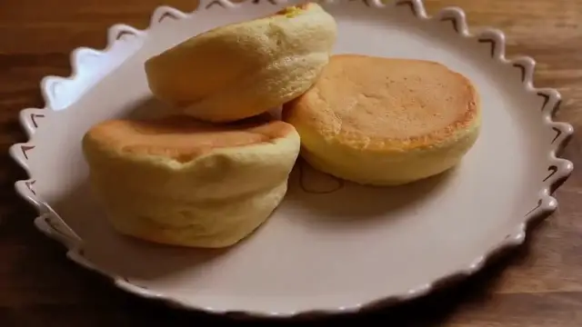 Video thumbnail for Fluffy Japanese Pancakes