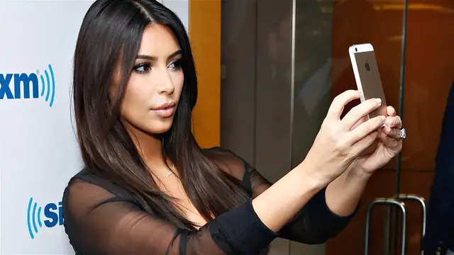 'Video thumbnail for Photogenic Habits Celebs Use In Every Photo'