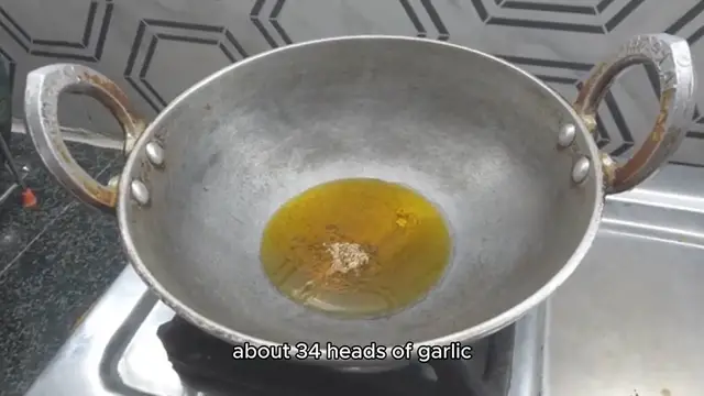 Video thumbnail for Garlic Confit Recipe