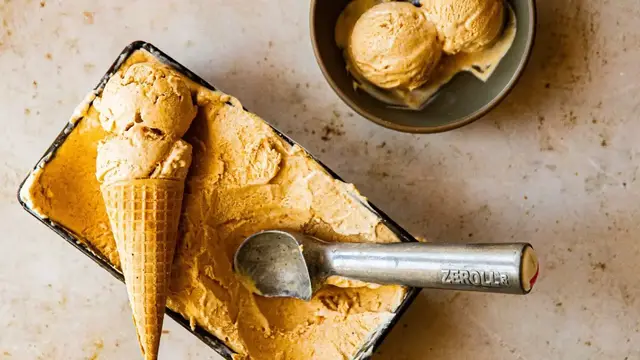 'Video thumbnail for No-Churn Pumpkin Pie Ice Cream Recipe'