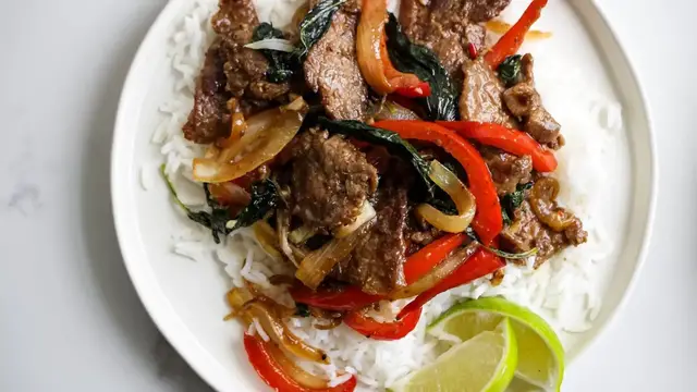 'Video thumbnail for Thai Basil Beef Recipe'