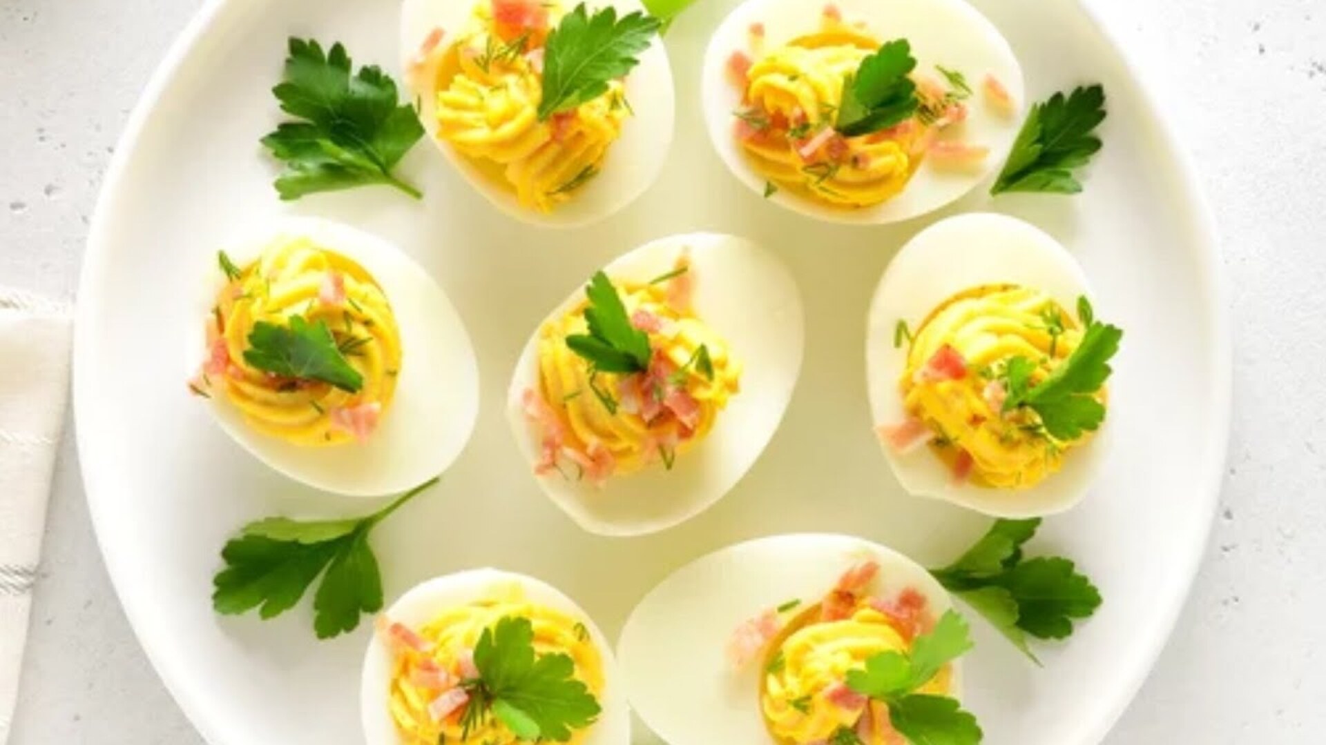 Video thumbnail for The Secret To Trisha Yearwood's Perfect Deviled Eggs