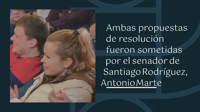 Video thumbnail for Senado reconoce las trayectorias de los humoristas Miguel Céspedes y Raymond Pozo: