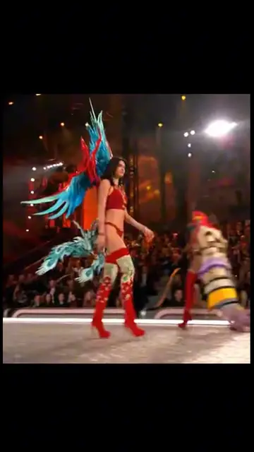 Video thumbnail for Kendall Jenner Victoria’s Secret fashion shows!(took me so long to make but it was worth it)💖