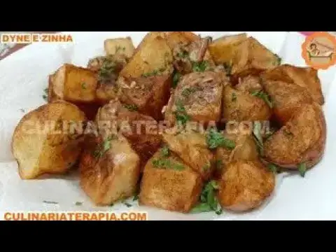 Video thumbnail for O SEGREDO DA BATATA FRITA RÚSTICA CROCANTE MAIS SABOROSA DO QUE AS DE RESTAURANTES