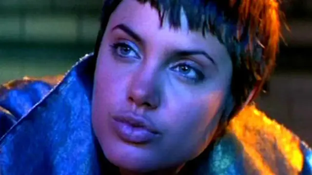 Video thumbnail for 90s Movies That Became Unwatchable With Age