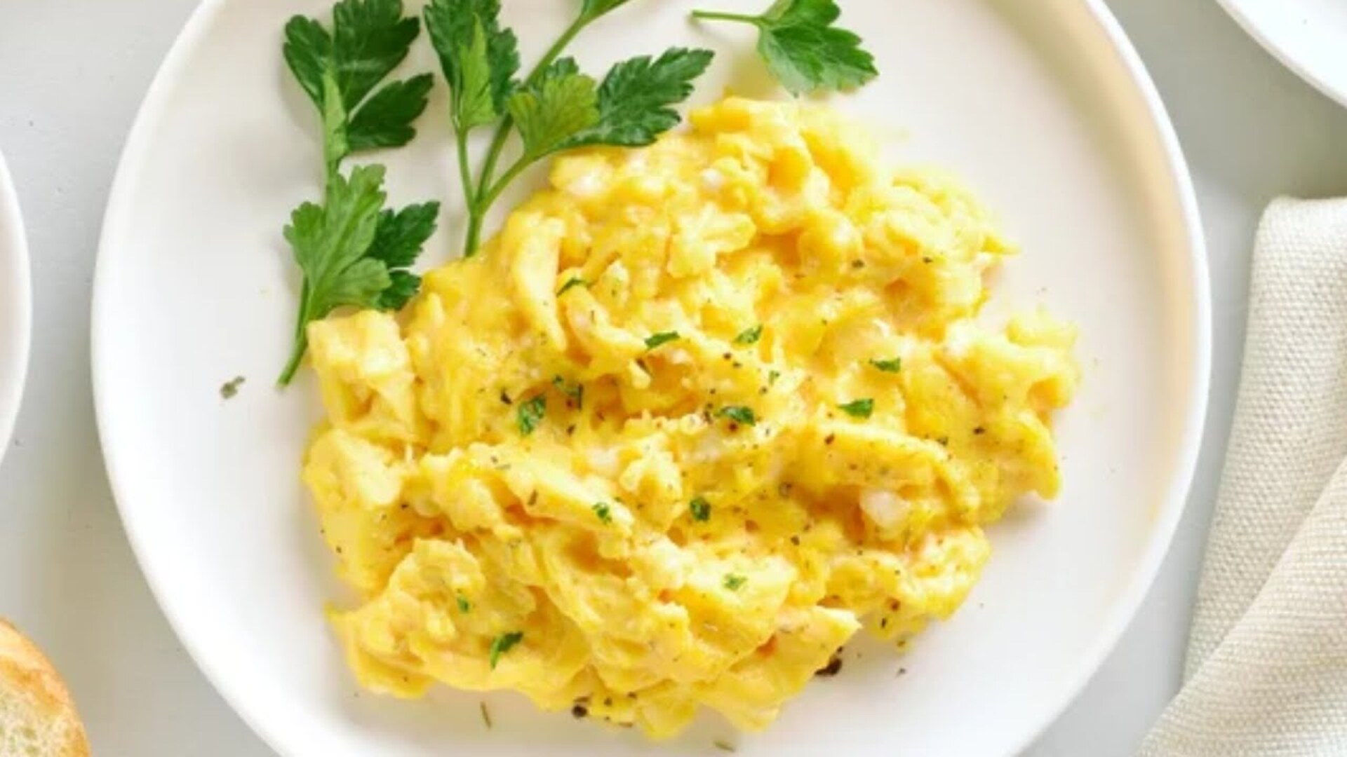 Video thumbnail for Why You Should Never Melt Butter Before Making Scrambled Eggs