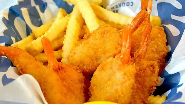 Video thumbnail for We Tried Shrimp From 13 Fast Food Chains & This Was The Best