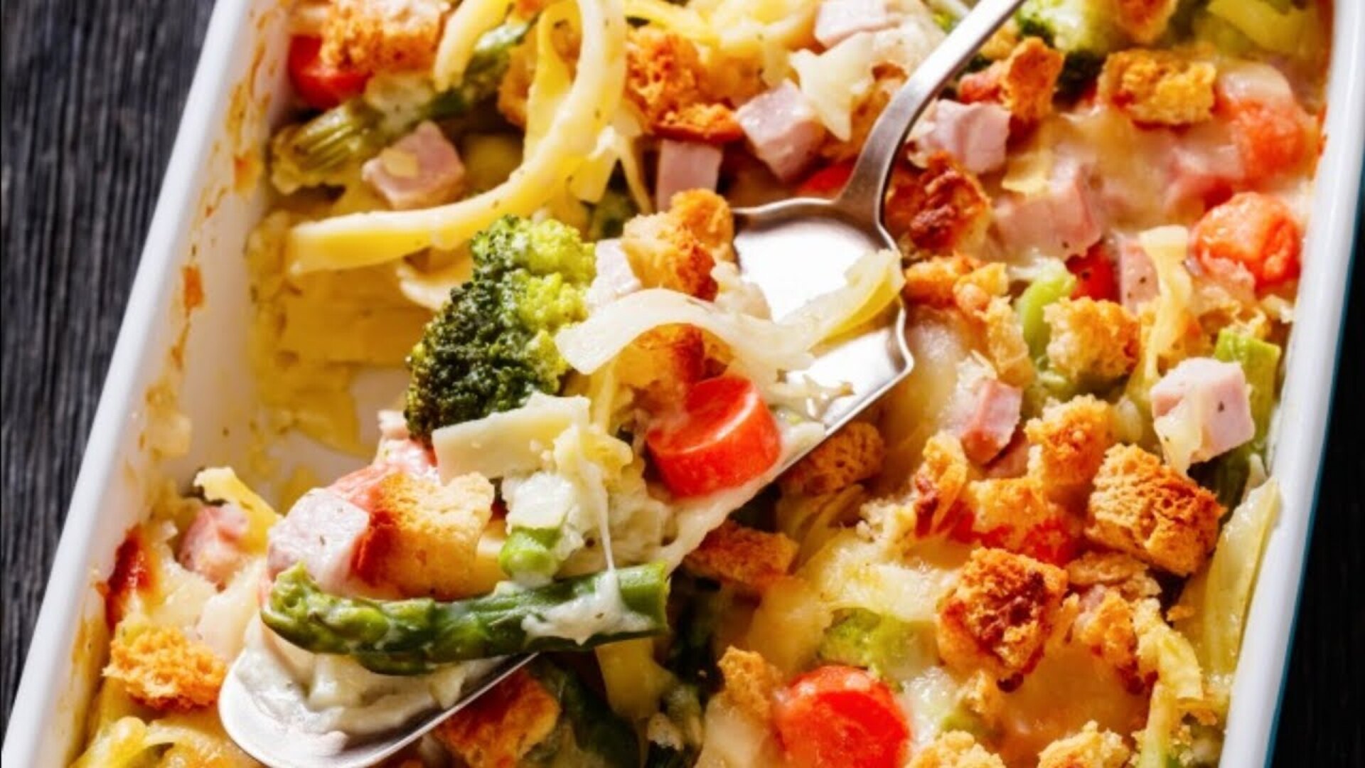 Video thumbnail for Big Mistakes Everyone Makes When Baking A Casserole