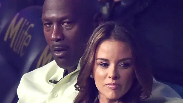'Video thumbnail for Michael Jordan's Wife Without Makeup Is Turning Heads'
