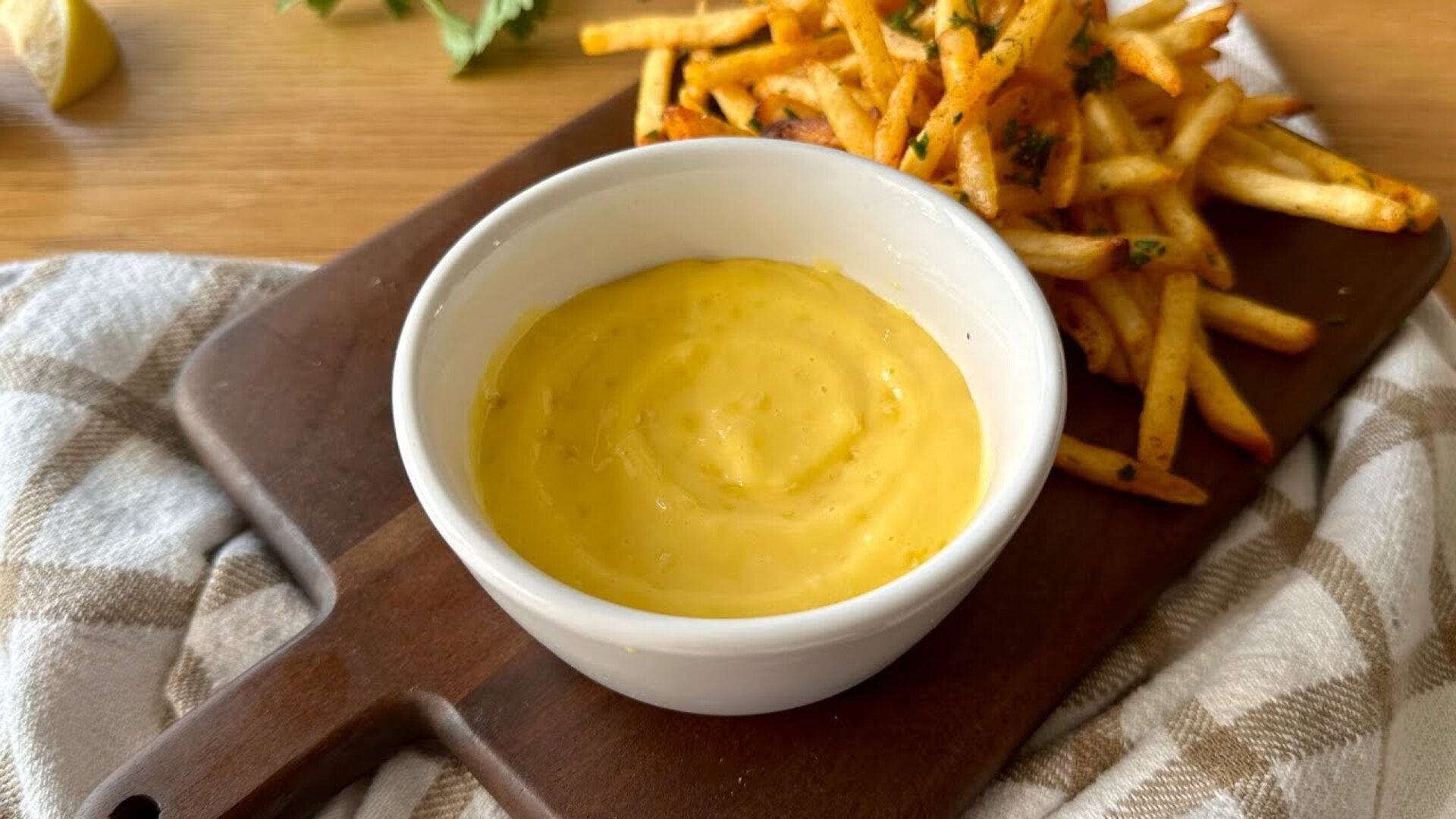 Video thumbnail for Standard Homemade Aioli Recipe