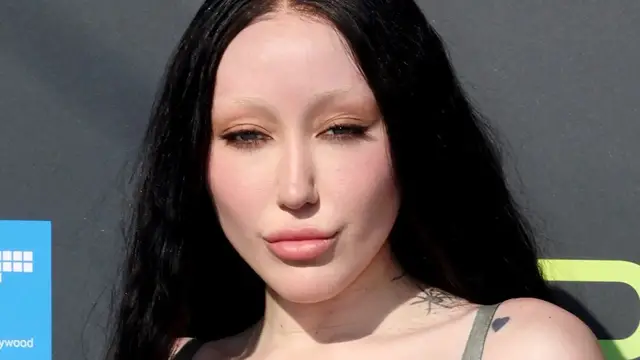 Video thumbnail for Noah Cyrus Has Worn Some Inappropriate Outfits