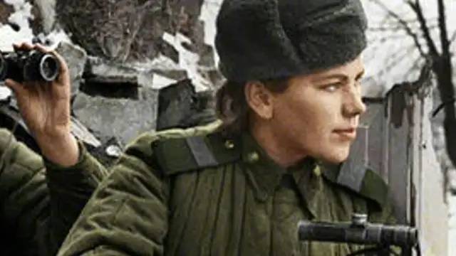 Video thumbnail for Book Trailer: Roza's War