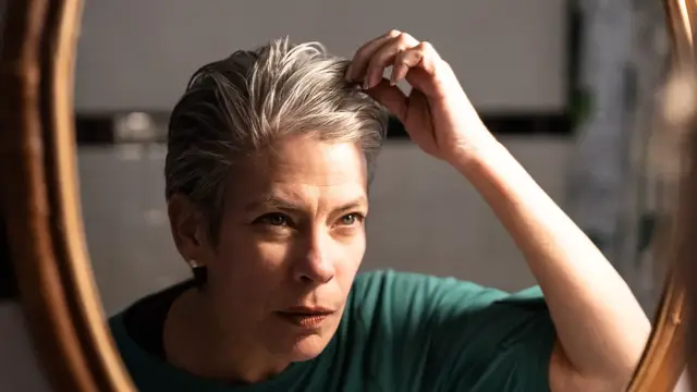 Video thumbnail for Short Hairstyles That Will Turn Heads