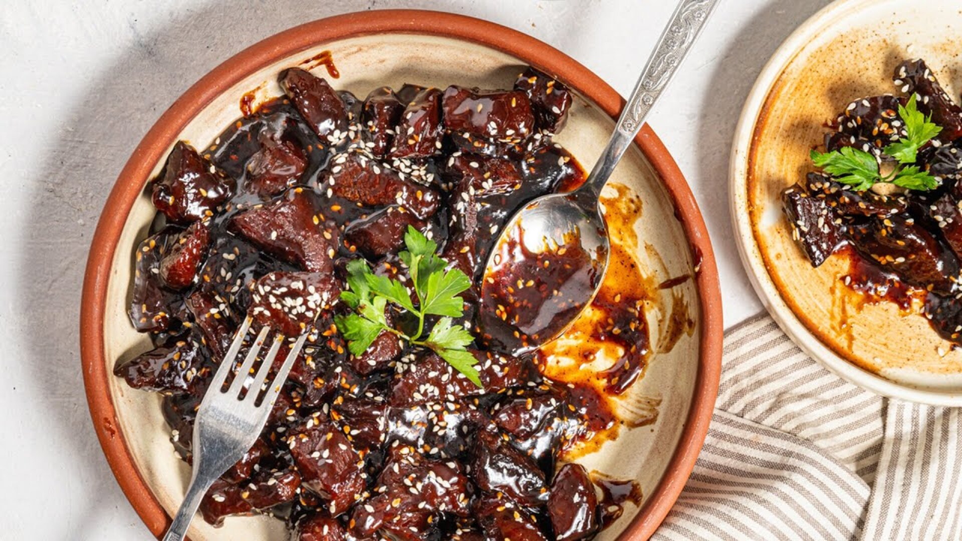 Video thumbnail for Sticky Soy Steak Bites Recipe