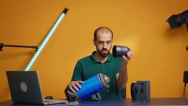 Video thumbnail for Netflix Football All the Soccer Movies and Documentaries to Watch