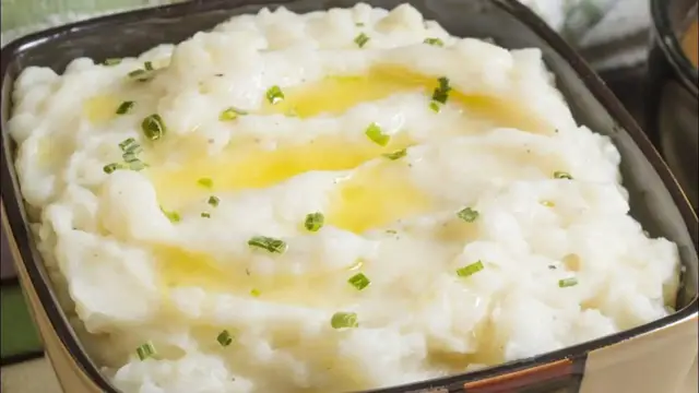 Video thumbnail for The Secret To Making The Best Mashed Potatoes