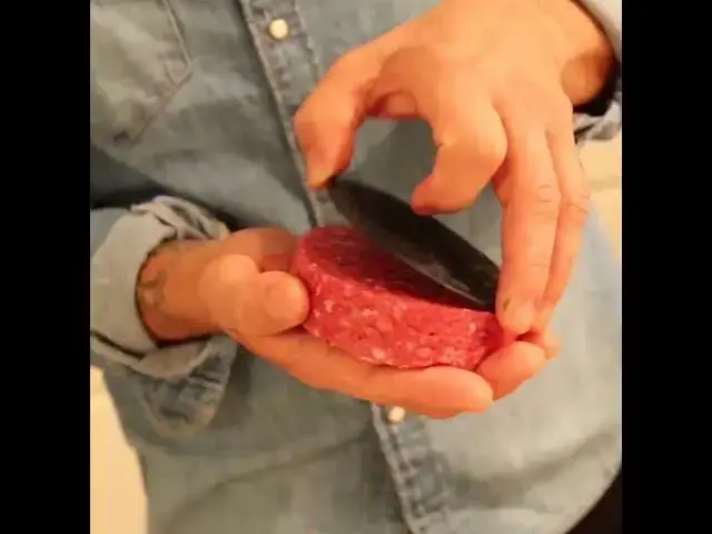 Video thumbnail for صناعة هامبرغر في المنزل