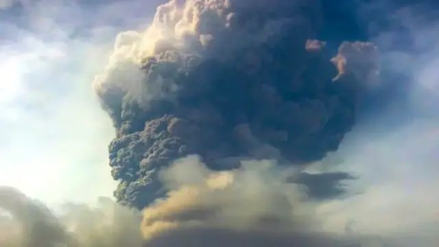 'Video thumbnail for This Yellowstone Volcano Theory Completely Changes Everything'