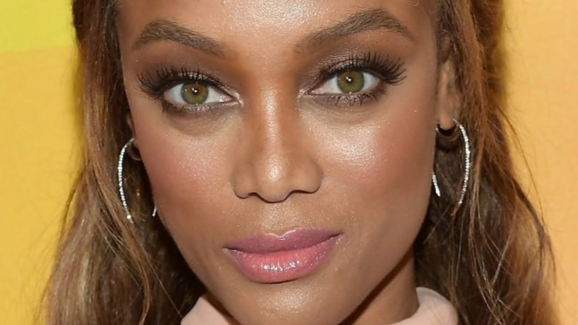 Video thumbnail for So Many Celebs Loathe Tyra Banks, And Now We Understand Why
