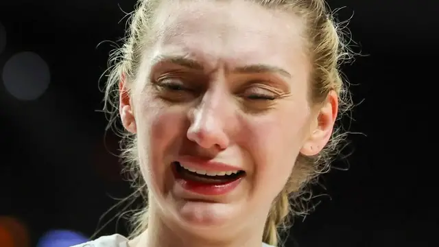 Video thumbnail for Cameron Brink Looks So Much Different Wearing Makeup