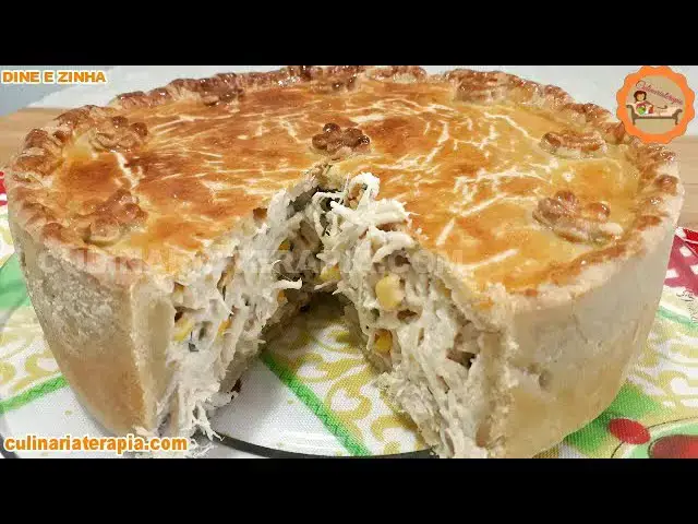 Video thumbnail for Empadão de Frango Super Fácil - Culinária Terapia por Dyne e Zinha