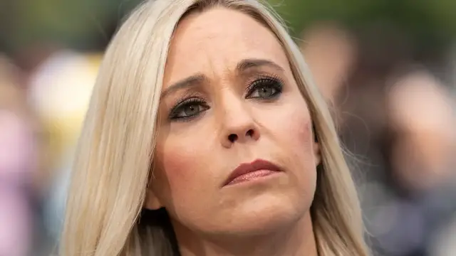 Video thumbnail for Once Rich Stars Who Now Have Almost Nothing