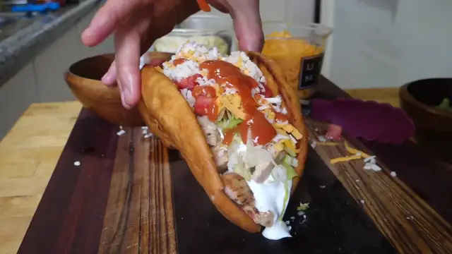 'Video thumbnail for How To Make Taco Bell_s Entire Menu(720P_HD)'