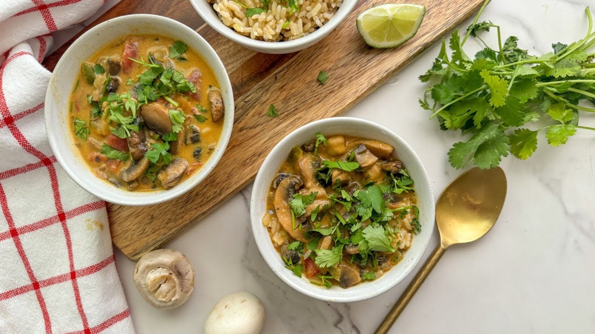 Video thumbnail for Hearty Mushroom Coconut Curry Recipe