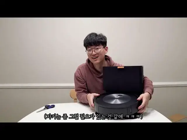 Video thumbnail for 로봇 청소기 iRobot j7+ 질렀습니다. 잘한 걸까요..?