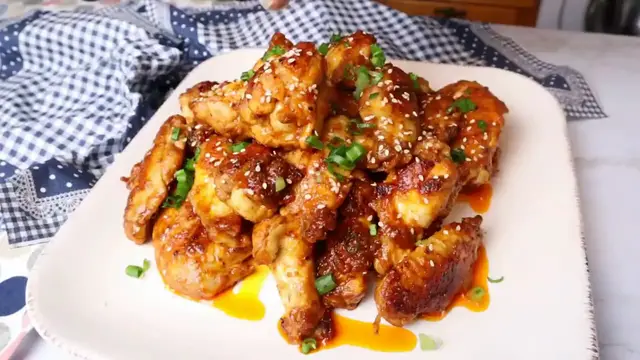 Video thumbnail for Chicken Wings Recipe