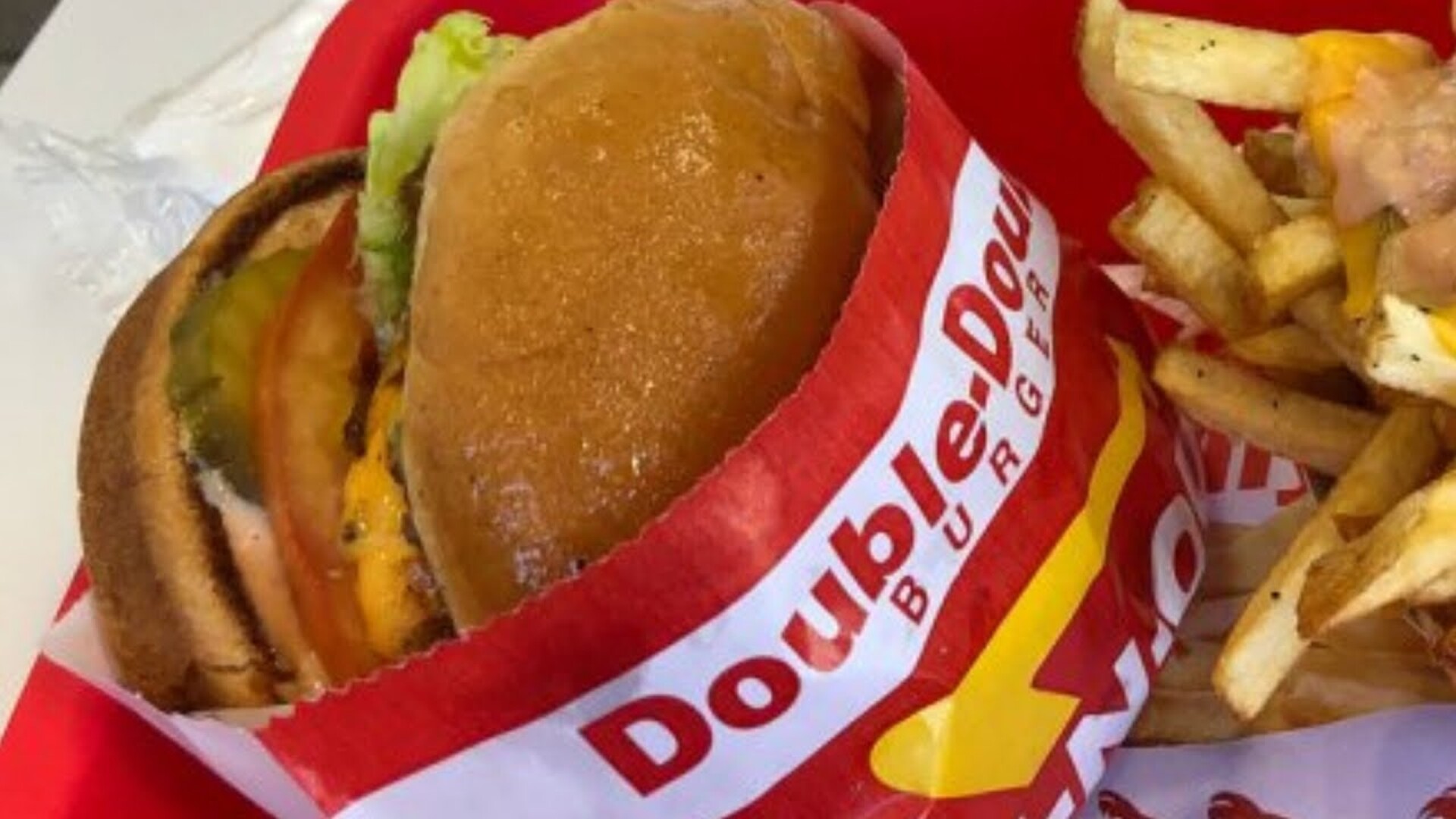 Video thumbnail for What Most People Don't Really Know About In-N-Out Burger