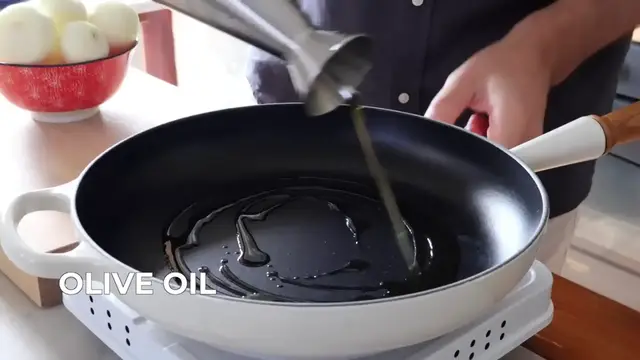 Video thumbnail for Mujadara; Rice & Lentil Comfort Food (720p_25fps_H264-128kbit_AAC)